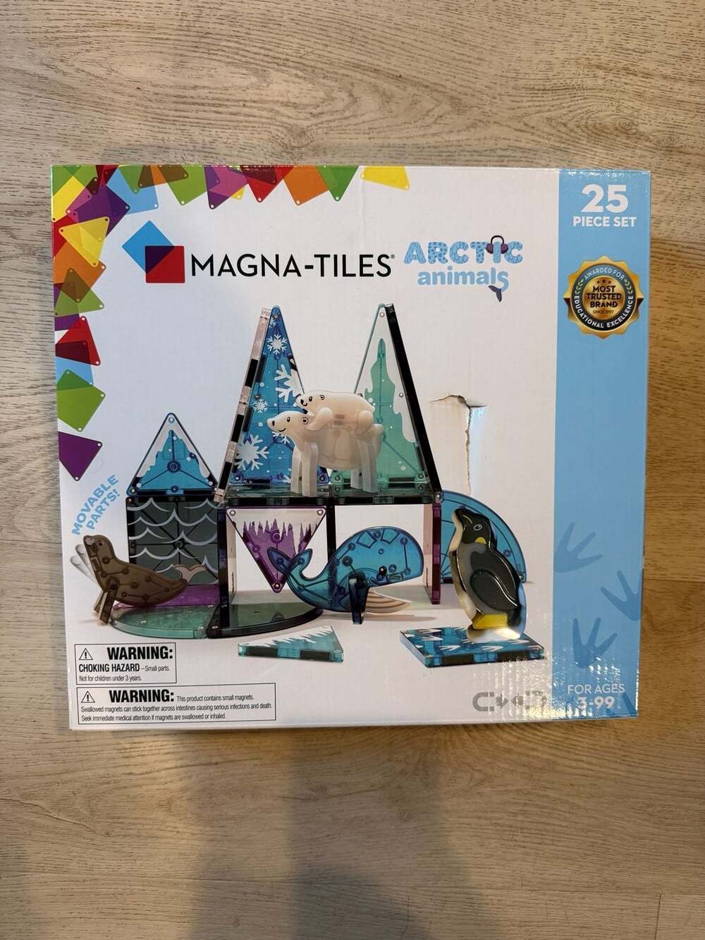 MAGNA-TILES Arctic Animals 25-Piece Magnetic Construction Set